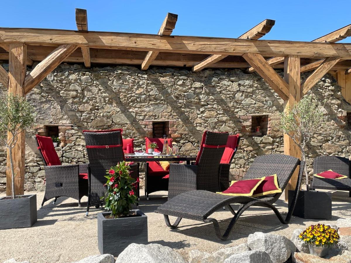 Chalet-Ferienwohnung Schlossblick, 51 Qm, Wellness/Fitness/Sauna - Bergroedelhof Feilitzsch Exteriör bild